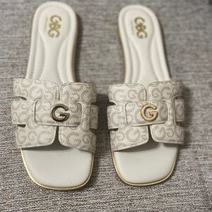 GBG Los Ángeles-Flat Sandals for Women-Square Open Toe On Slides used 8.5M
